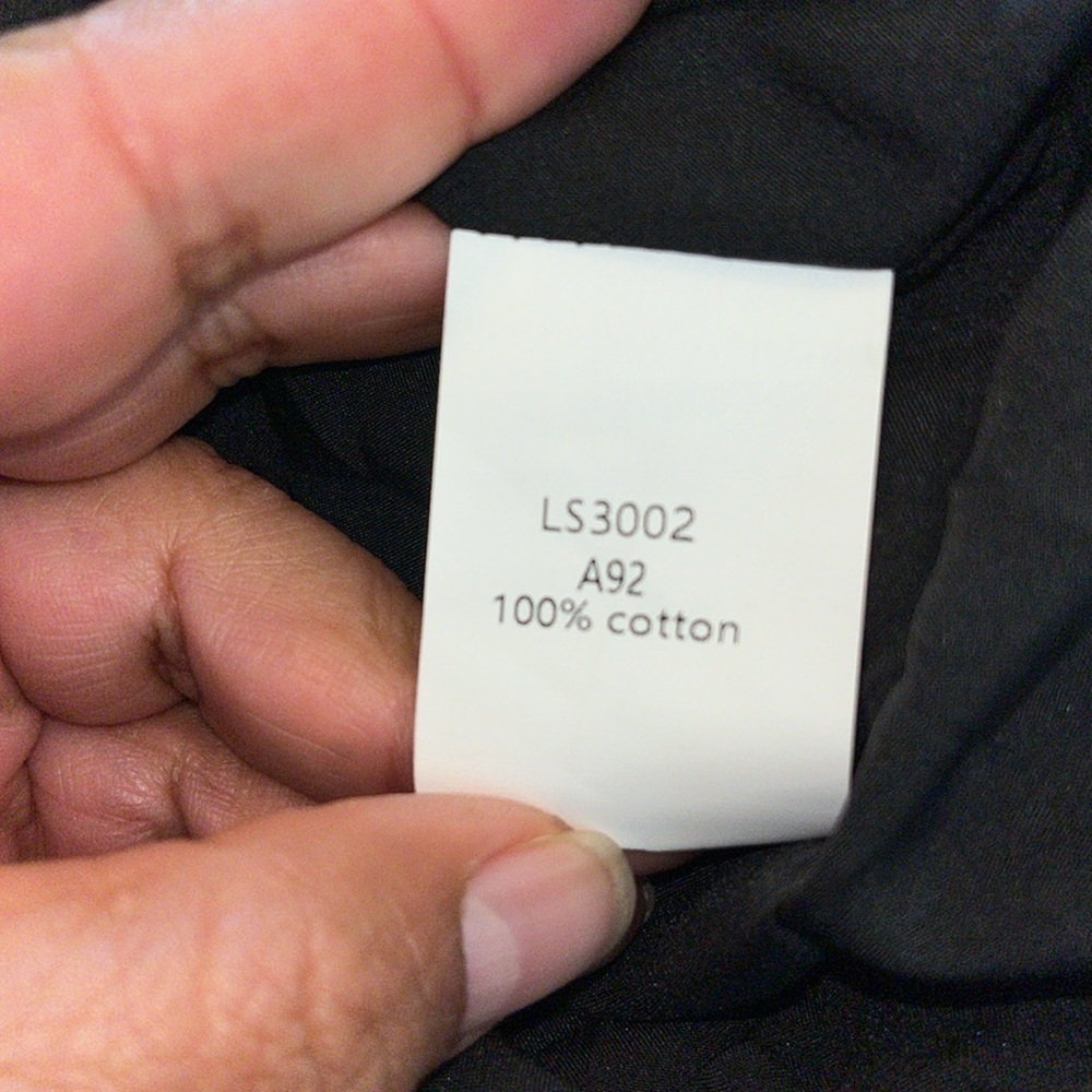 Lillusory
Size Large Cocktail Dress Black Excellent Condition Ruffle bottom - Picture 9 of 12